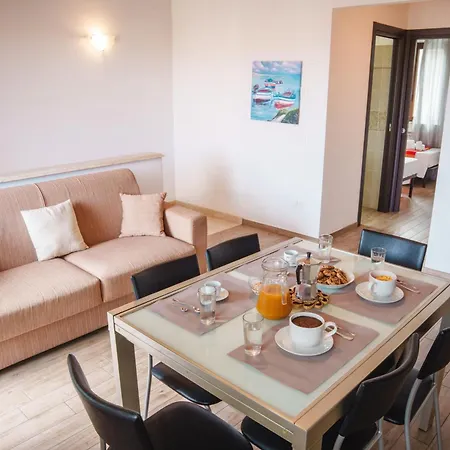 Appartement 15 Minutes' Walk From Delle Rotonde *